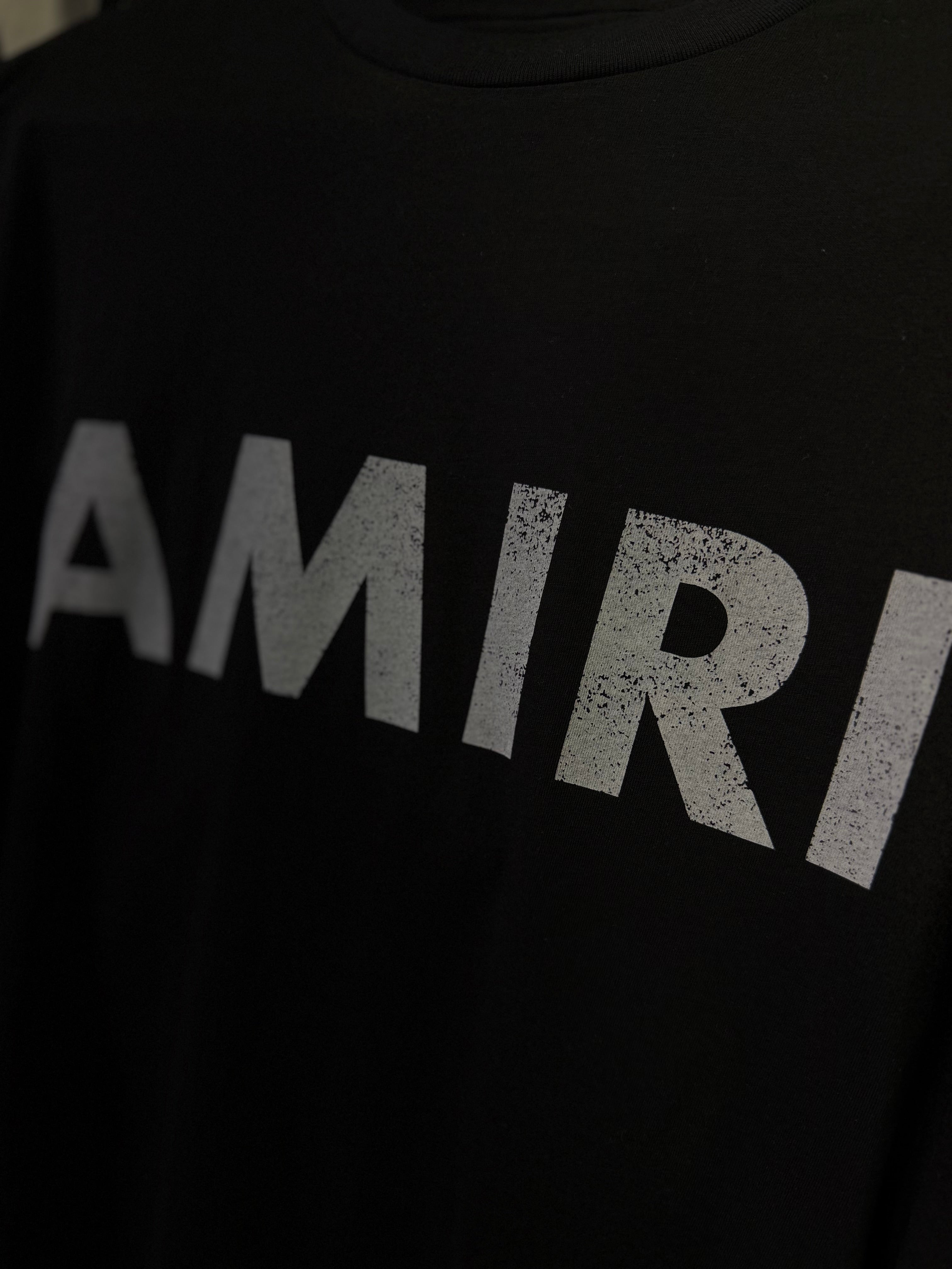 Playera Amiri