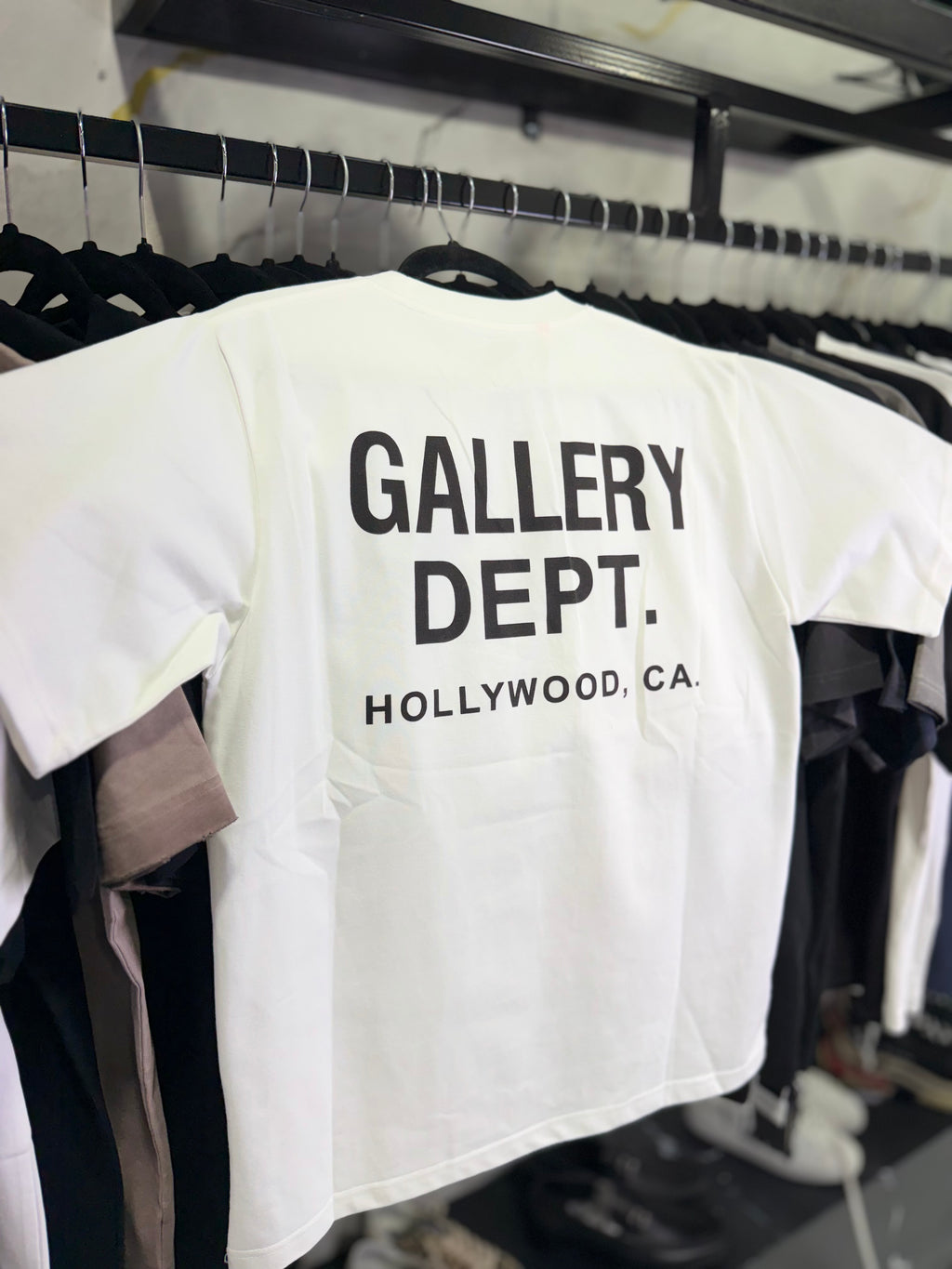 Playera Gallery Dept