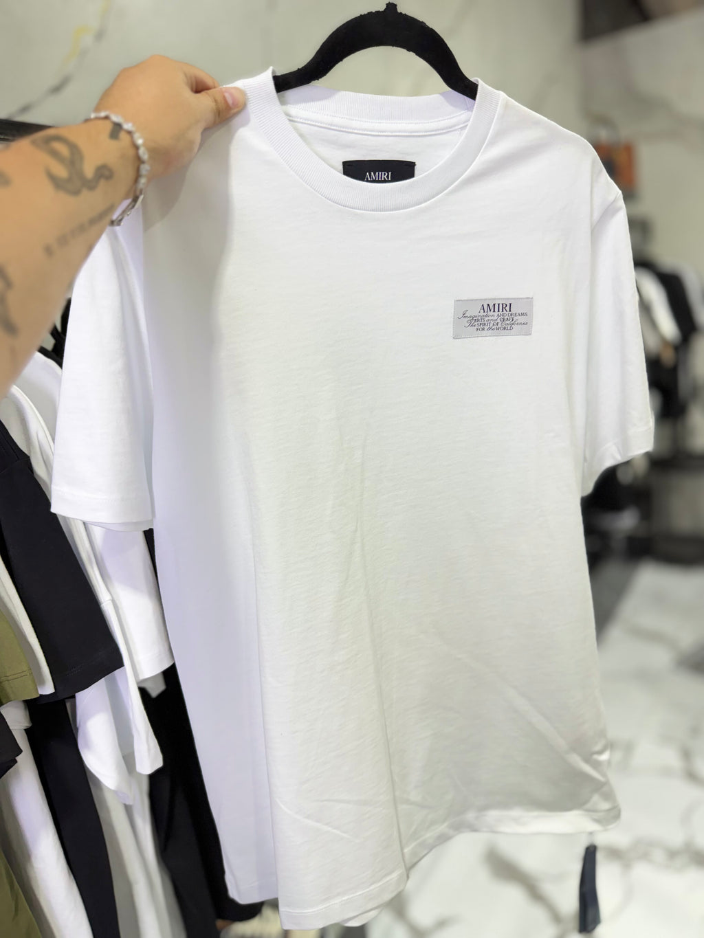 Playera Amiri