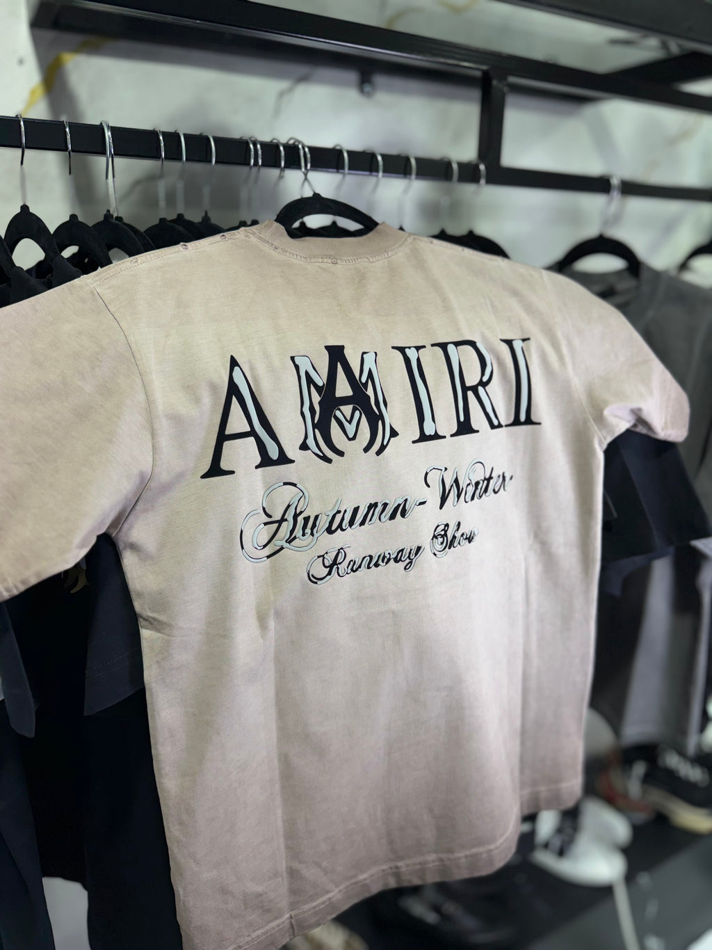 Playera Amiri