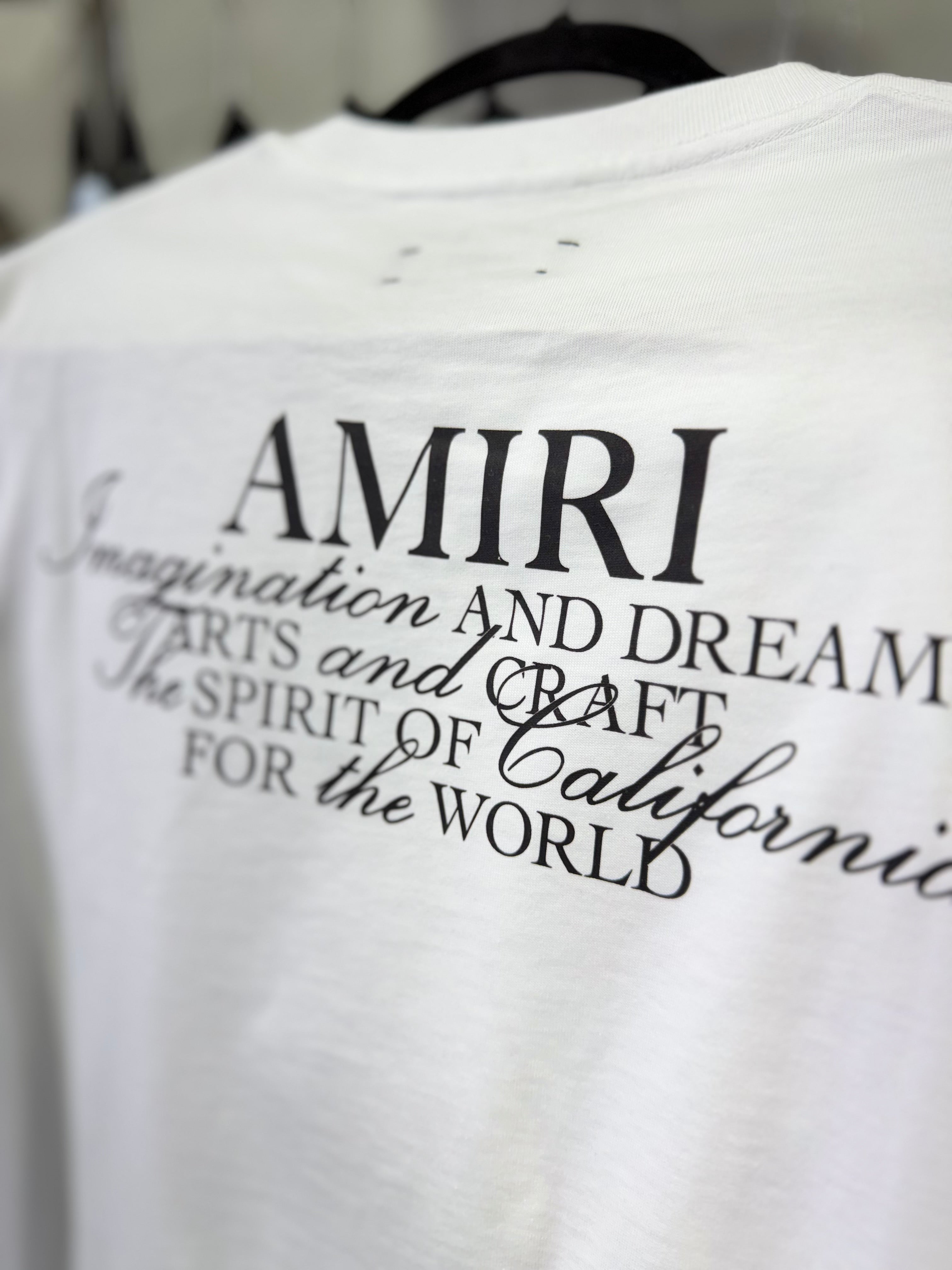 Playera Amiri