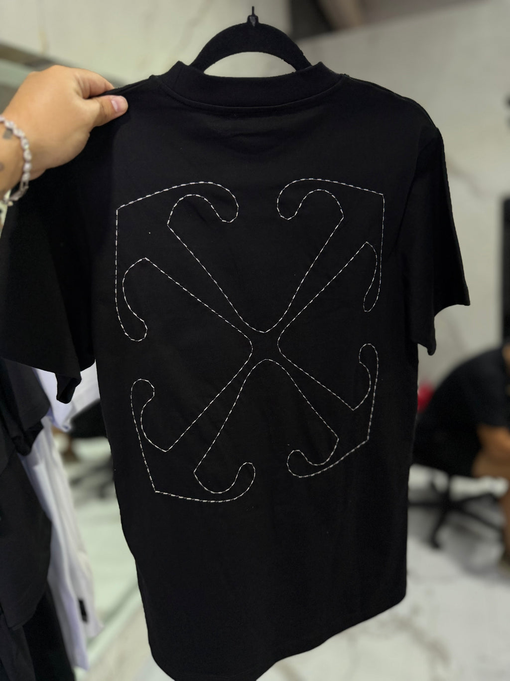 Playera Off White