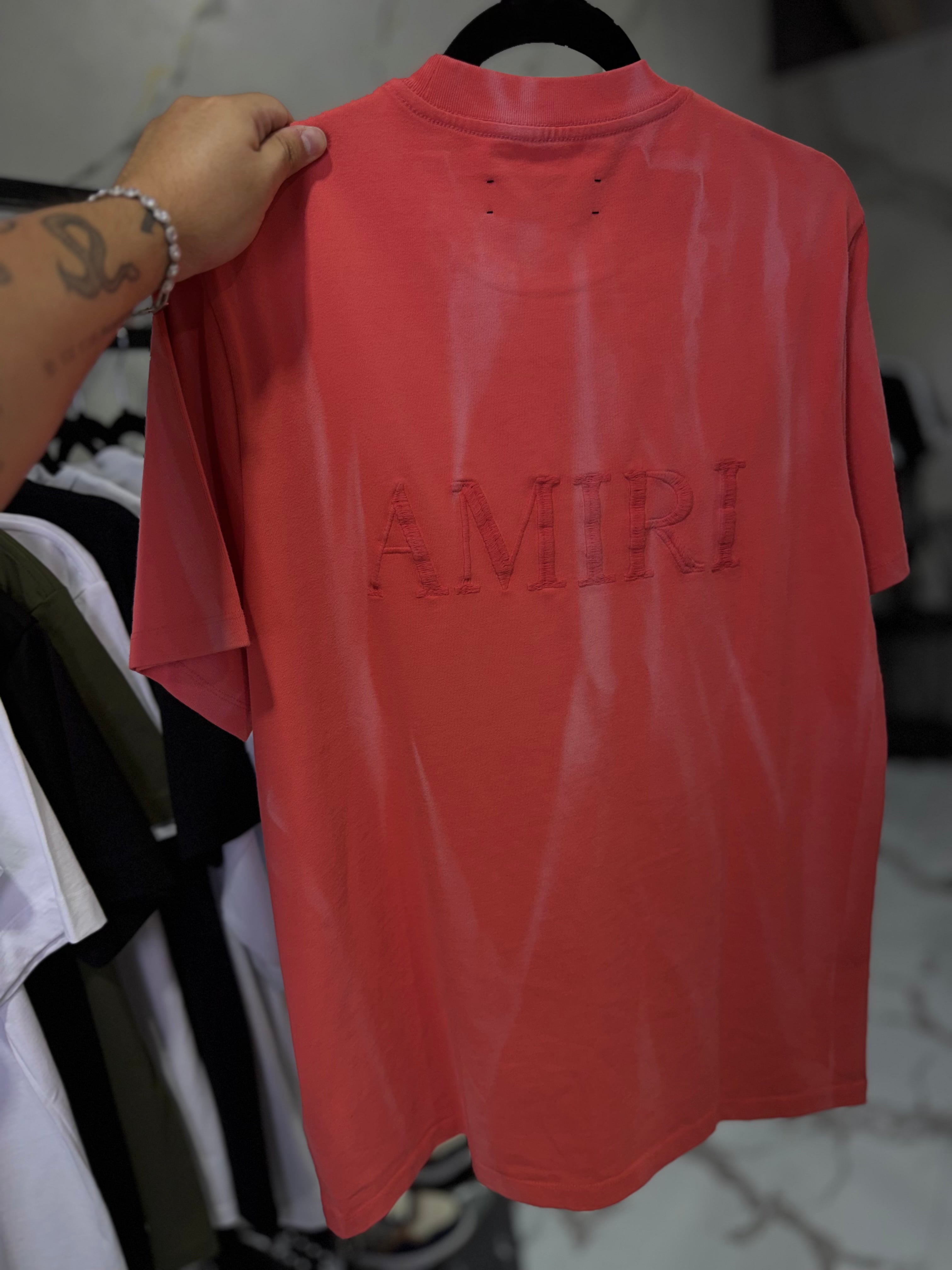 Playera Amiri