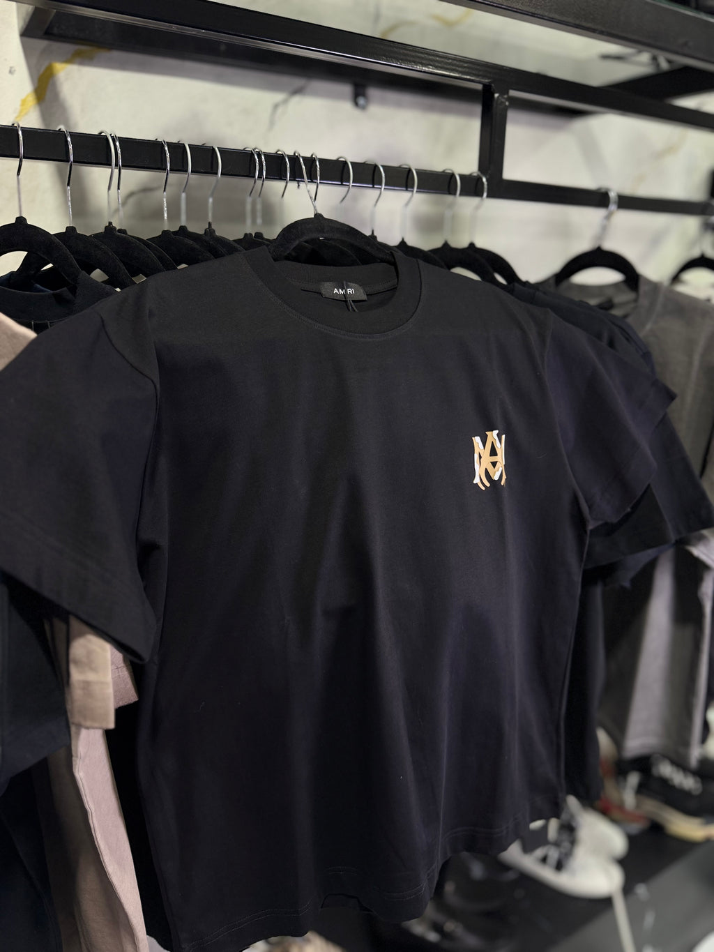 Playera Amiri