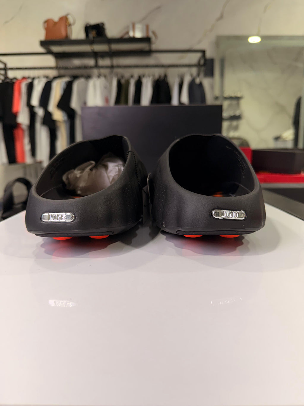 Nike Mind 001