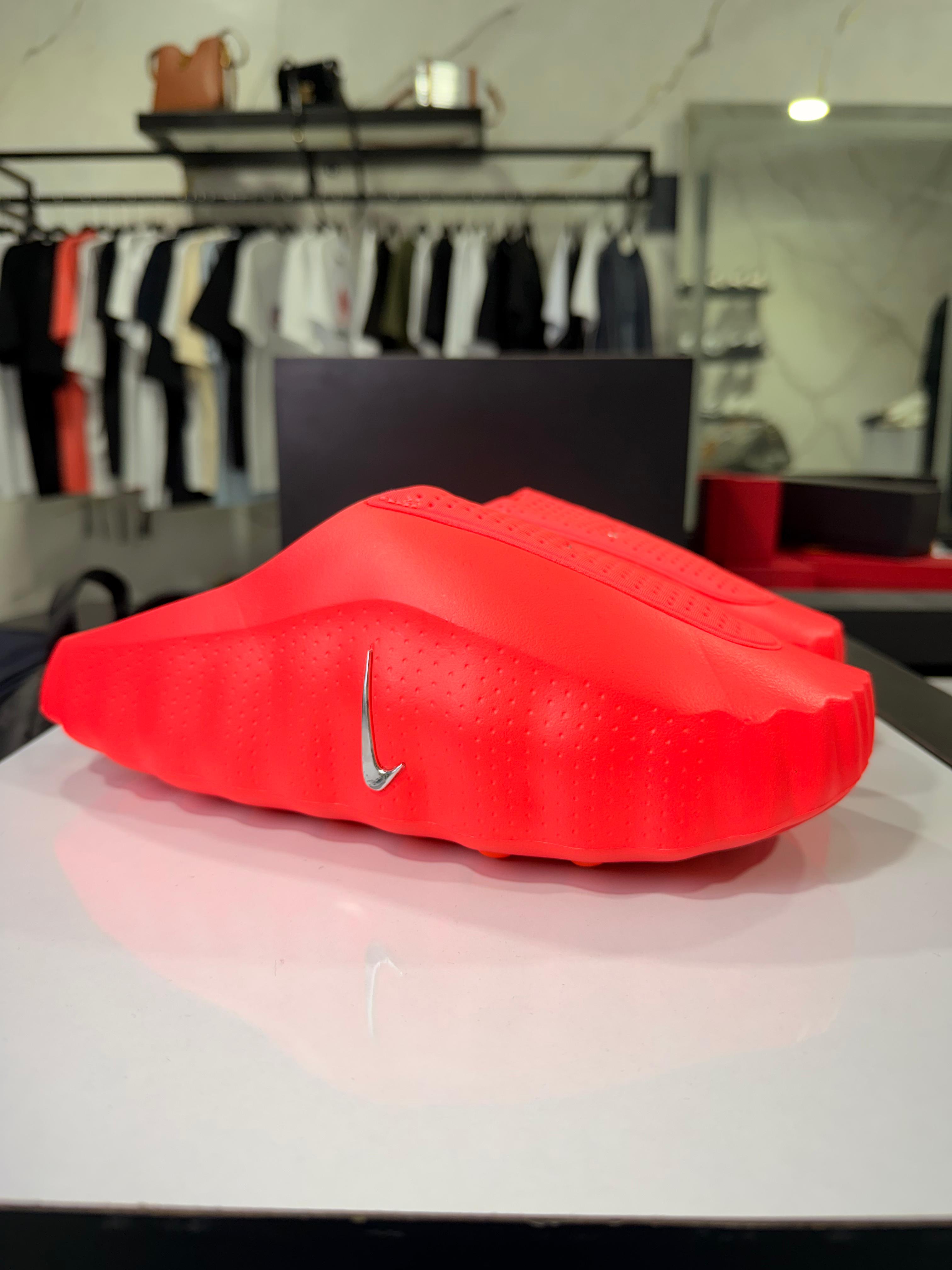Nike Mind 001