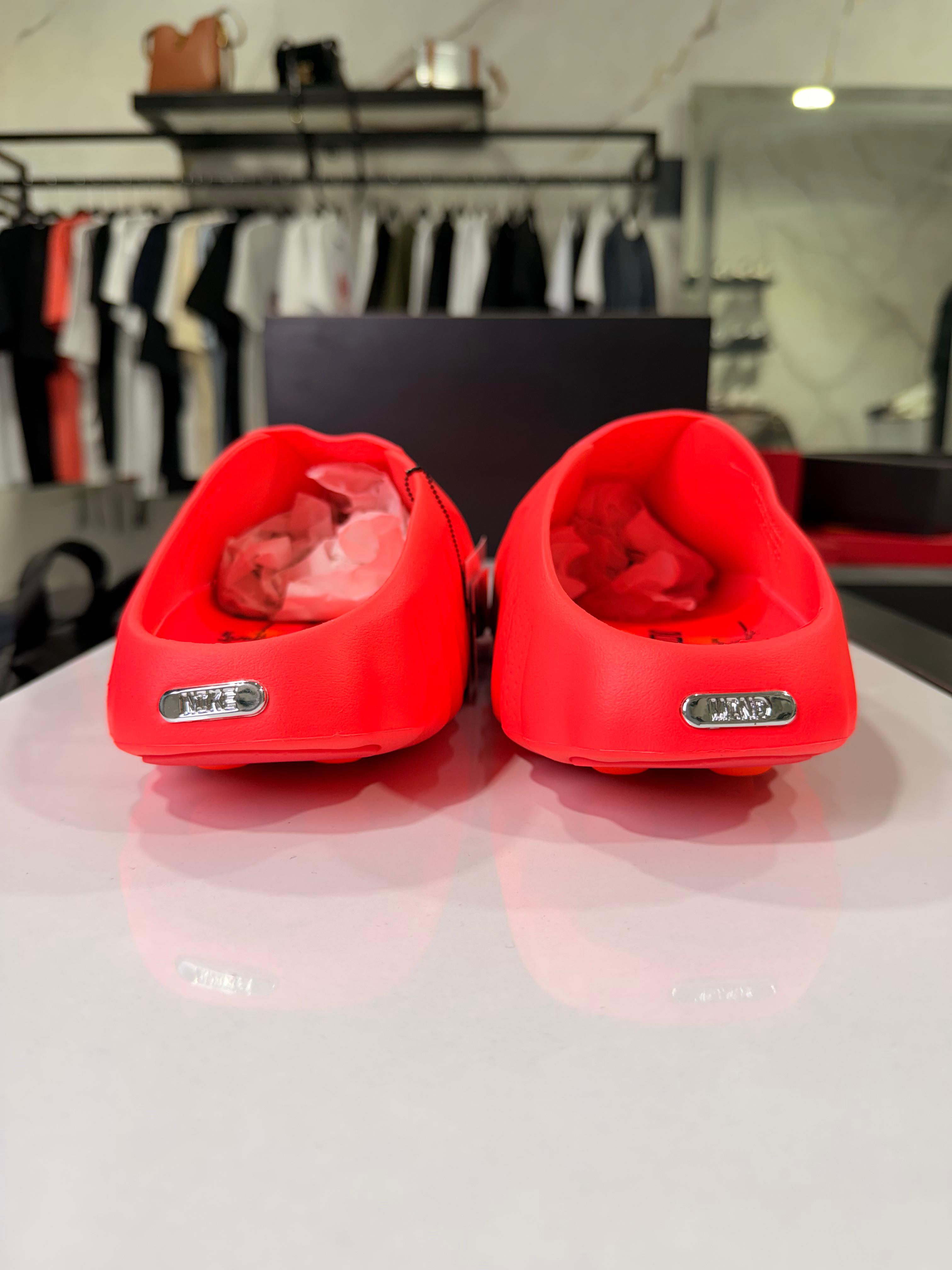 Nike Mind 001