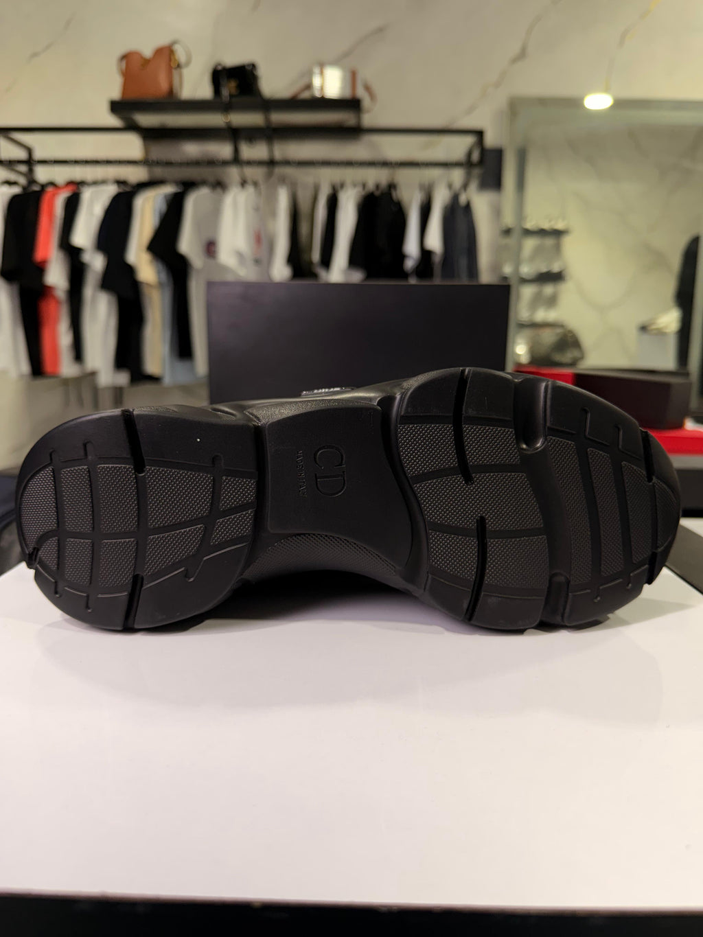 Dior B30