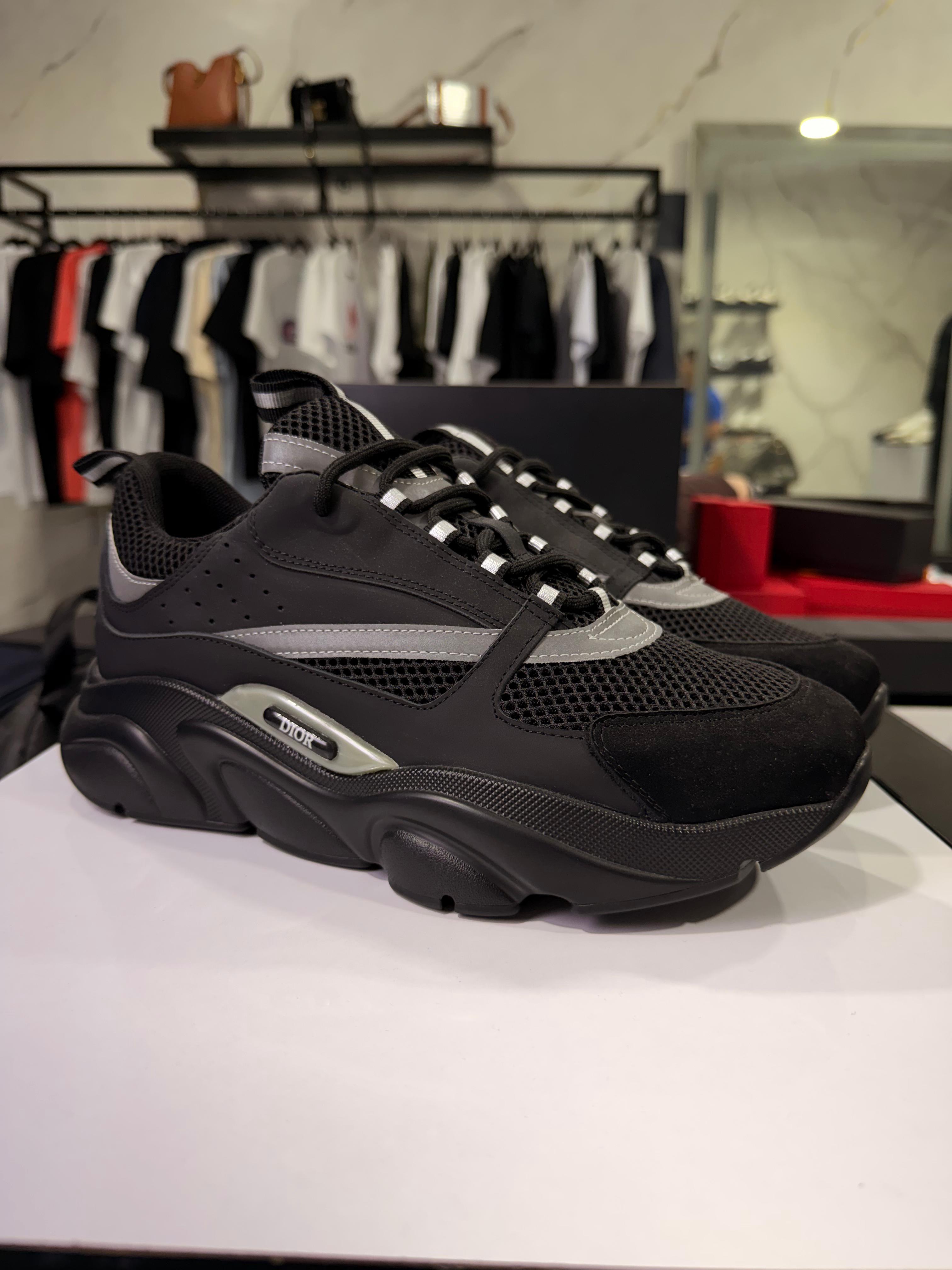 Dior B30