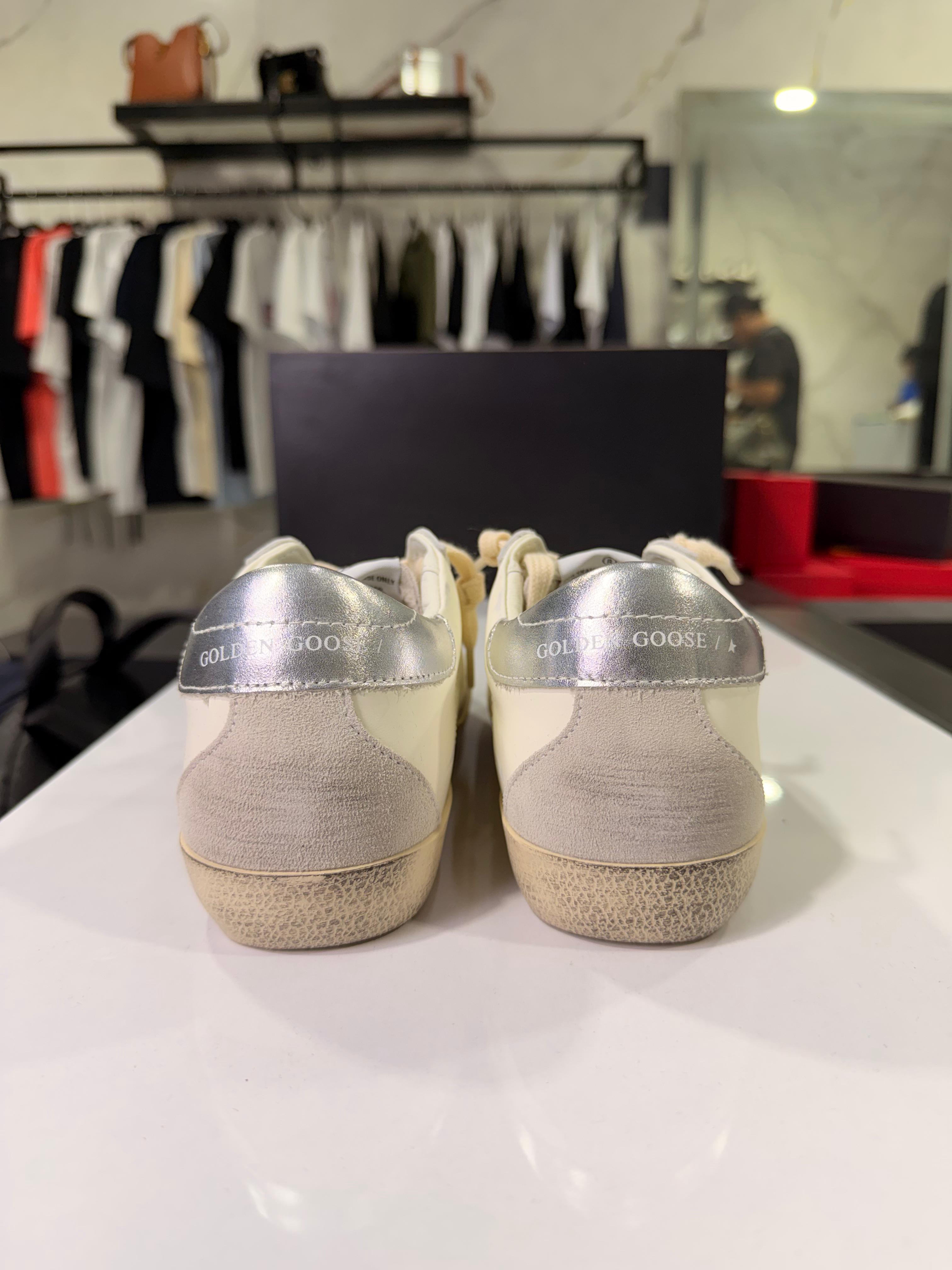 Golden Goose Super-Star