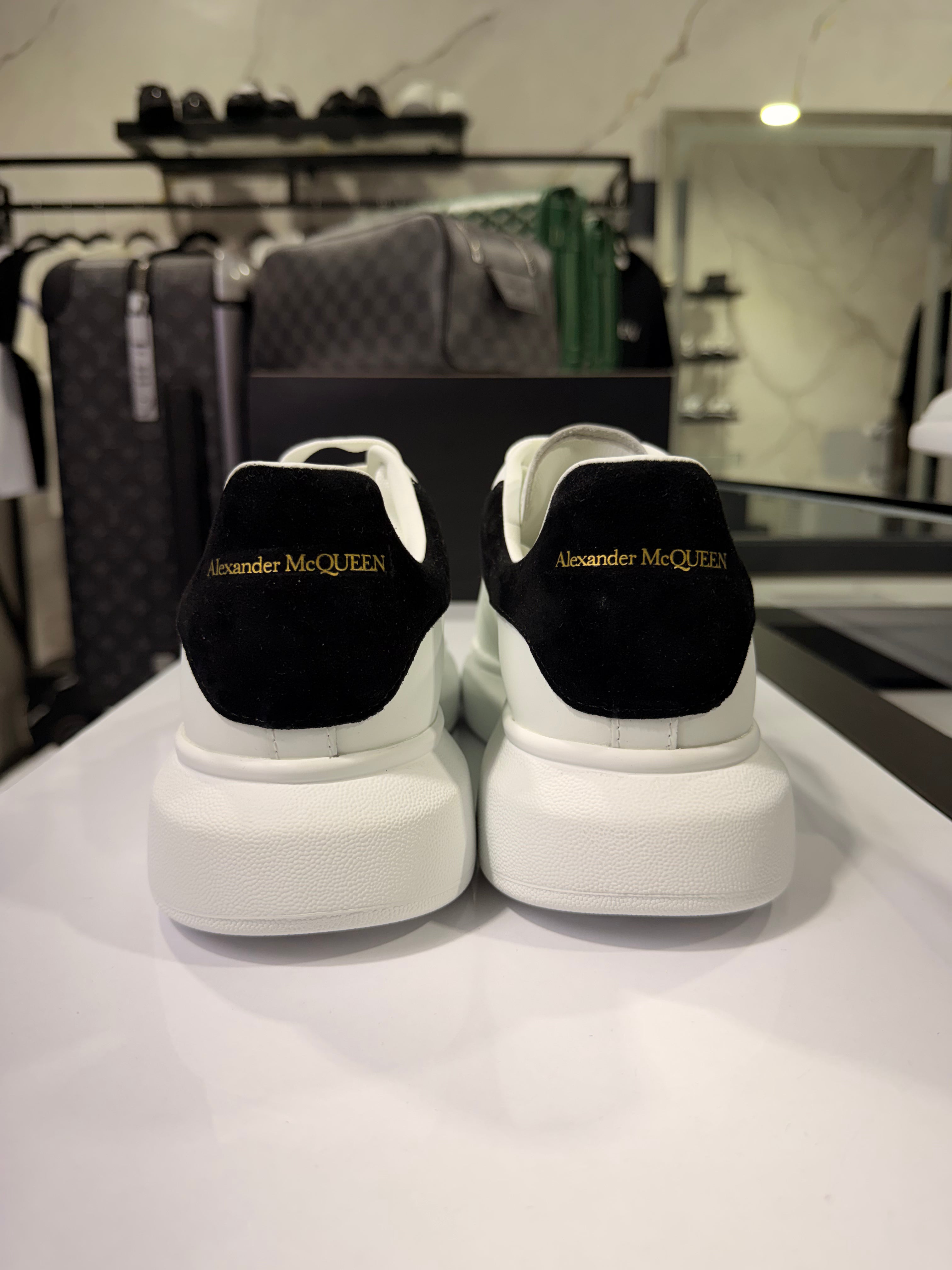 Alexander Mcqueen